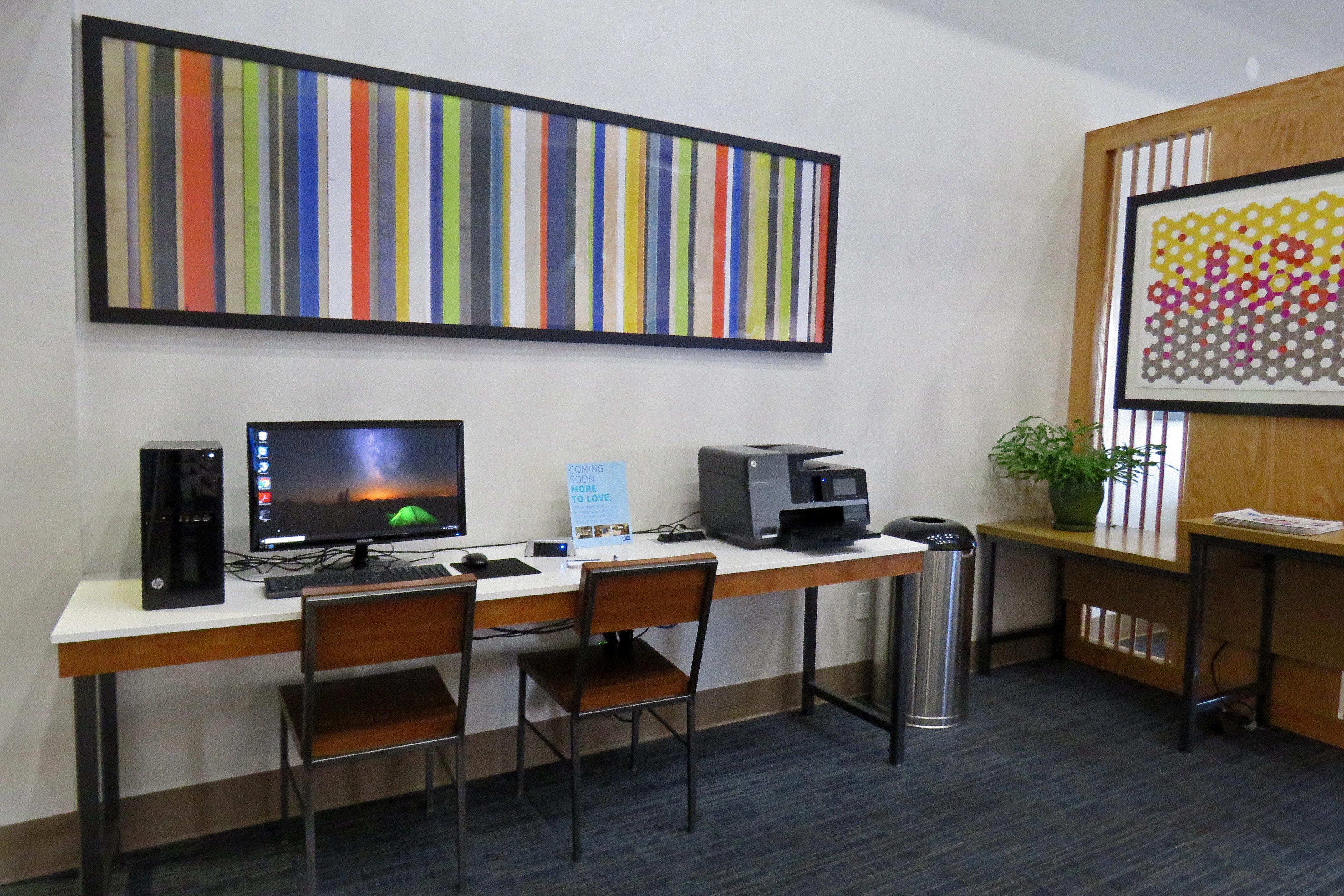 Holiday Inn Express Hotels & Suites Burlington By Ihg Exterior foto